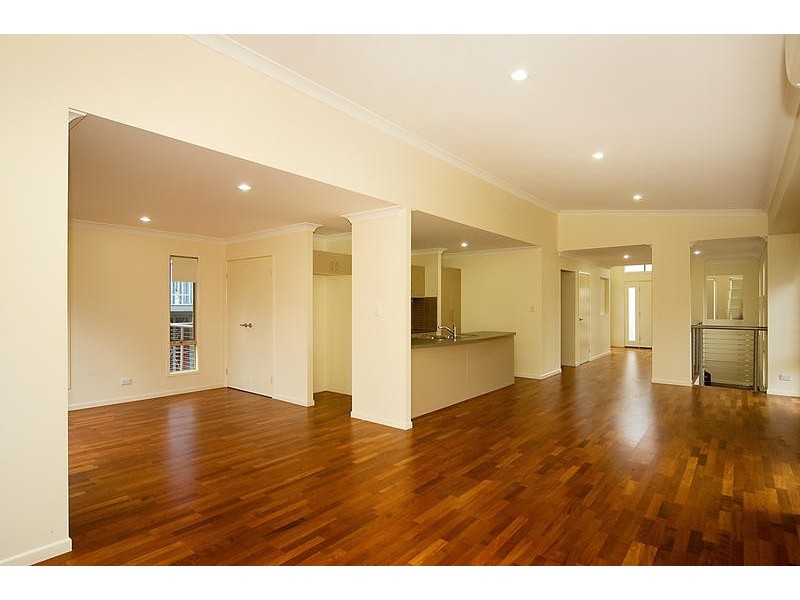 9 Heathwood Place, Collingwood Park QLD 4301
