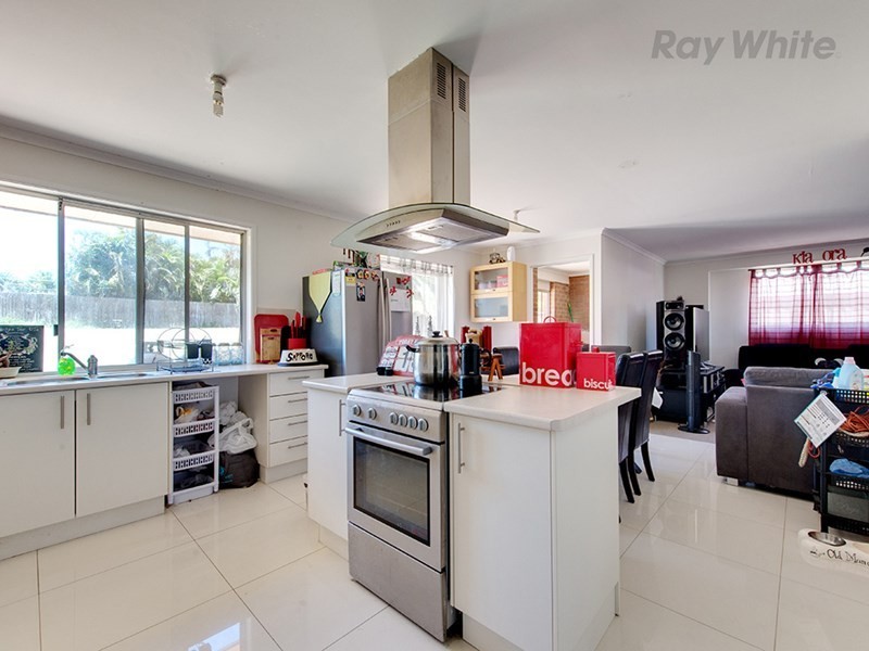 42 Somerfield Street, Redbank Plains QLD 4301