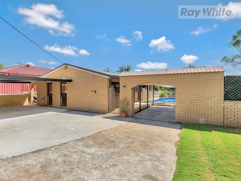 31 Kennedy Drive, Redbank Plains QLD 4301