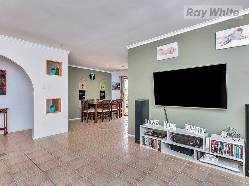 31 Kennedy Drive, Redbank Plains QLD 4301