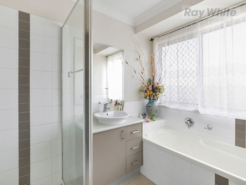 4 Agnes Place, Redbank Plains QLD 4301