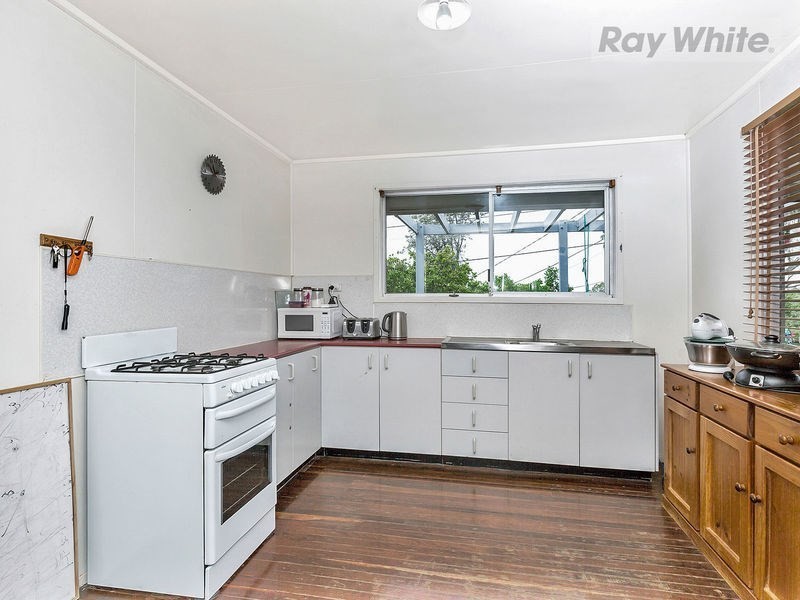 20 Twidale Drive, Riverview QLD 4303