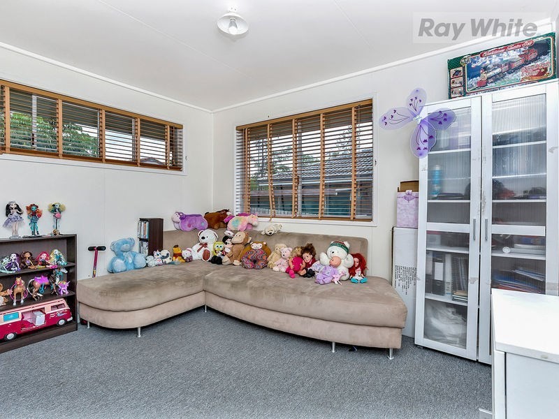 20 Twidale Drive, Riverview QLD 4303