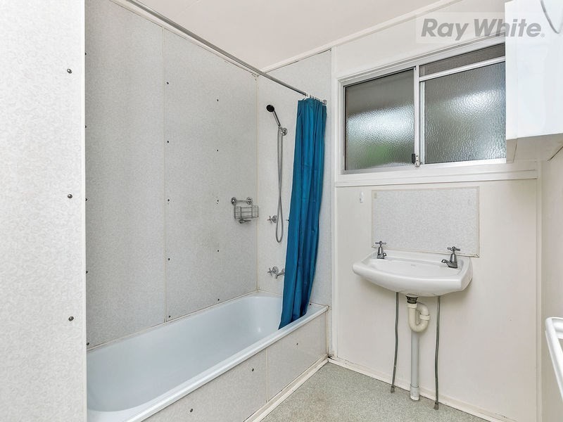 20 Twidale Drive, Riverview QLD 4303