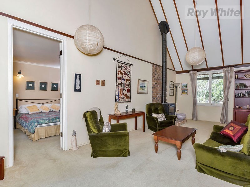 7 Woodlands Avenue, Camira QLD 4300