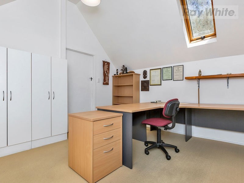 7 Woodlands Avenue, Camira QLD 4300