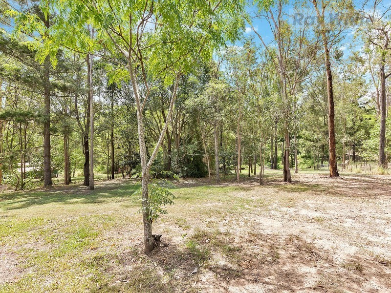 7 Woodlands Avenue, Camira QLD 4300