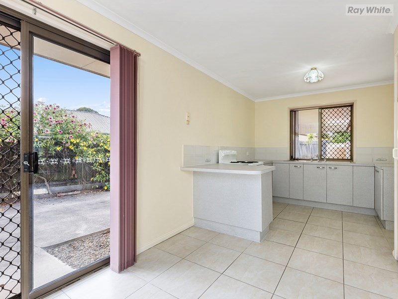 252 Henty Drive, Redbank Plains QLD 4301