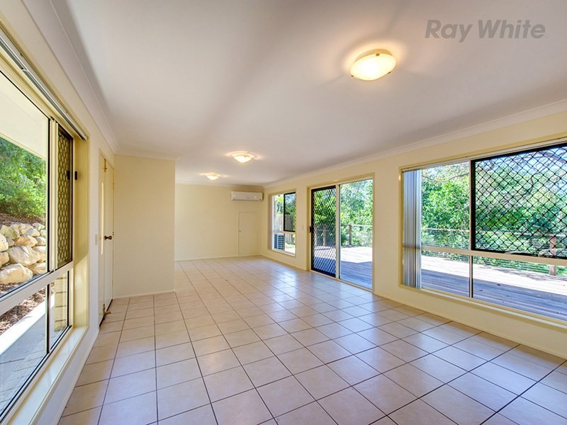 121 Eugene Street, Bellbird Park QLD 4300
