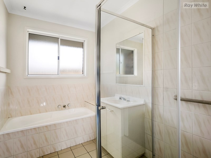 1/15 Broadfoot Drive, Goodna QLD 4300