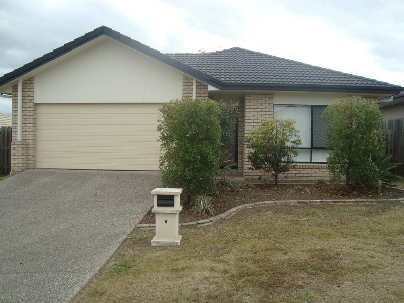 8 Reynolds Close, Redbank Plains QLD 4301