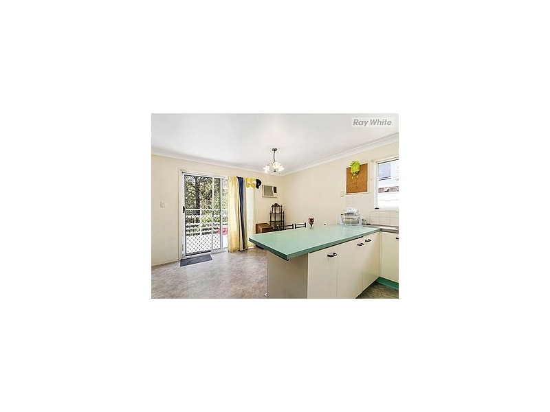 33 Joseph Street, Dinmore QLD 4303