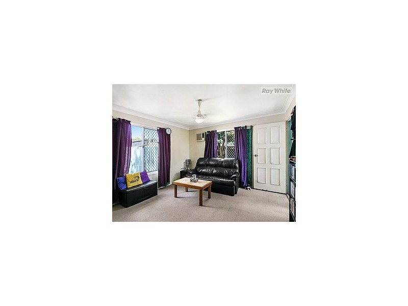 33 Joseph Street, Dinmore QLD 4303