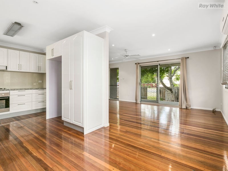 2 Lowe Street, Goodna QLD 4300