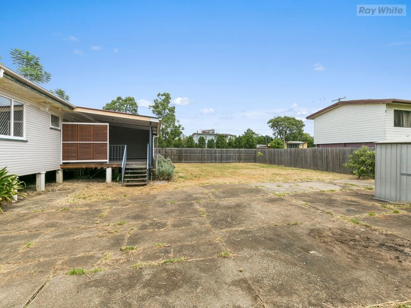 2 Lowe Street, Goodna QLD 4300