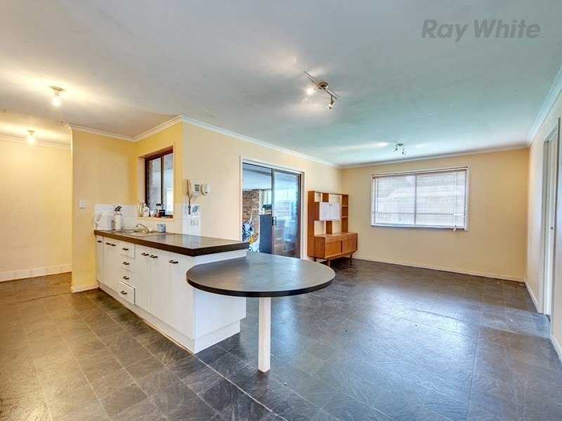 111 Cameron, Redbank Plains QLD 4301
