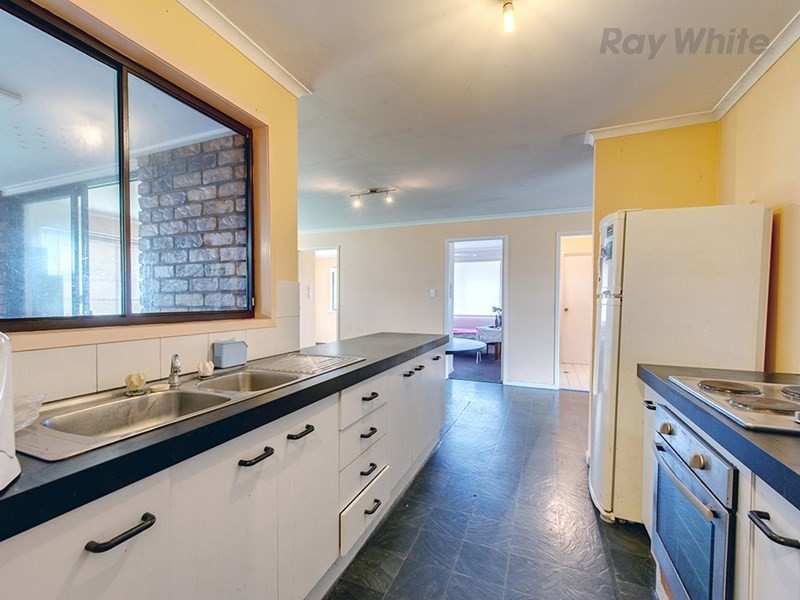 111 Cameron, Redbank Plains QLD 4301