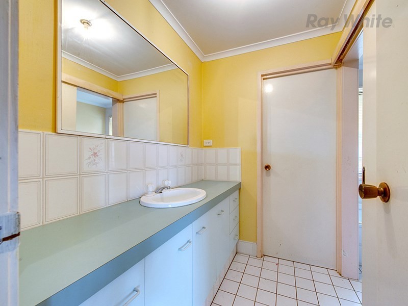 111 Cameron, Redbank Plains QLD 4301