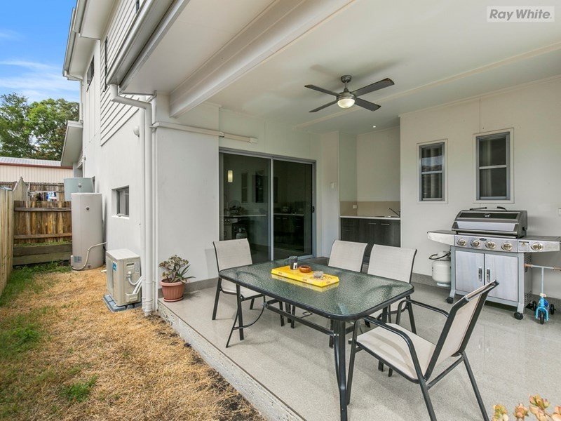 4 Willow Rd West, Redbank Plains QLD 4301