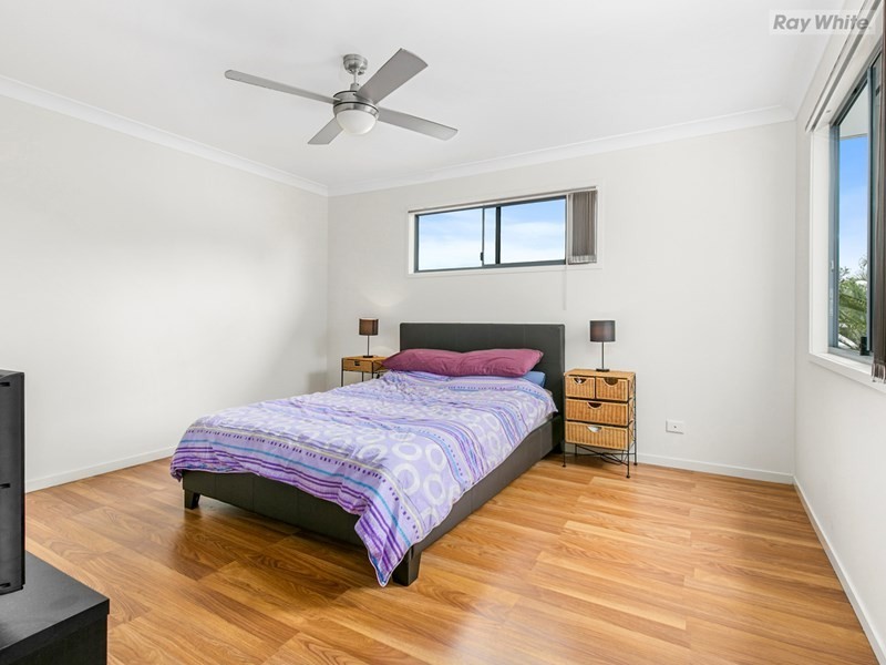 4 Willow Rd West, Redbank Plains QLD 4301