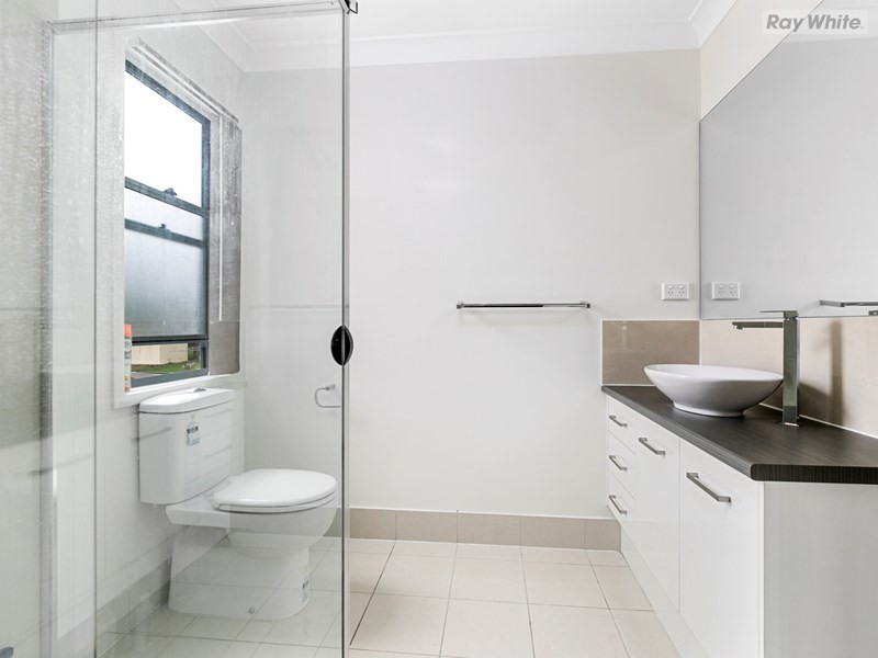 4 Willow Rd West, Redbank Plains QLD 4301