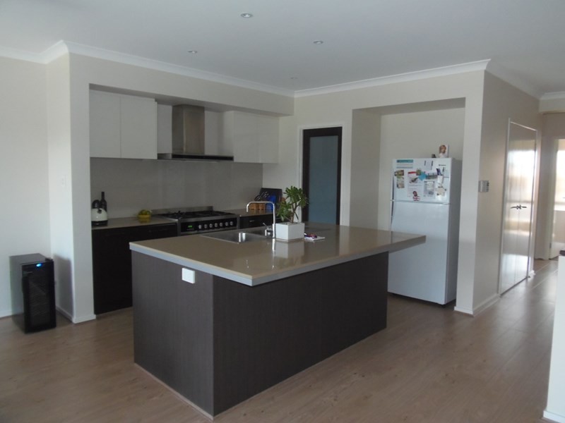 25 Moontide Way, Springfield Lakes QLD 4300