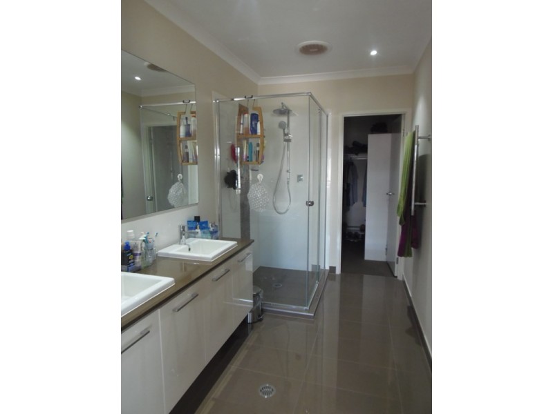 25 Moontide Way, Springfield Lakes QLD 4300