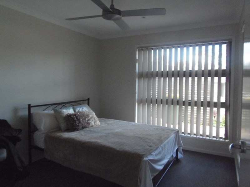 25 Moontide Way, Springfield Lakes QLD 4300