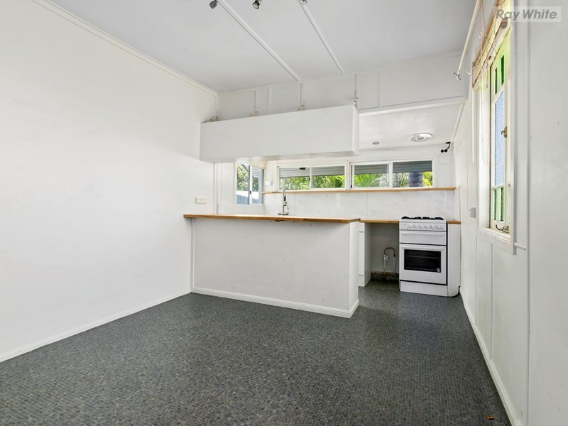 10 North Street, North Ipswich QLD 4305