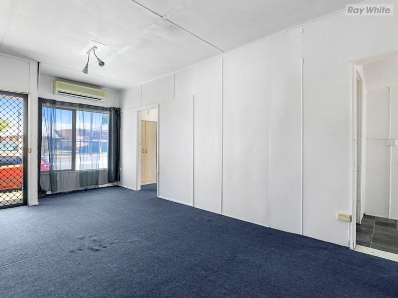 10 North Street, North Ipswich QLD 4305