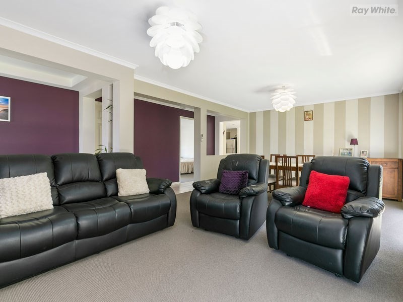 27 McNamara Place, Redbank Plains QLD 4301