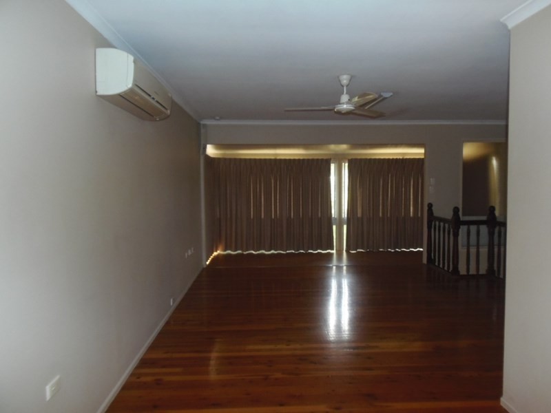 37 Caroline Street, Riverview QLD 4303