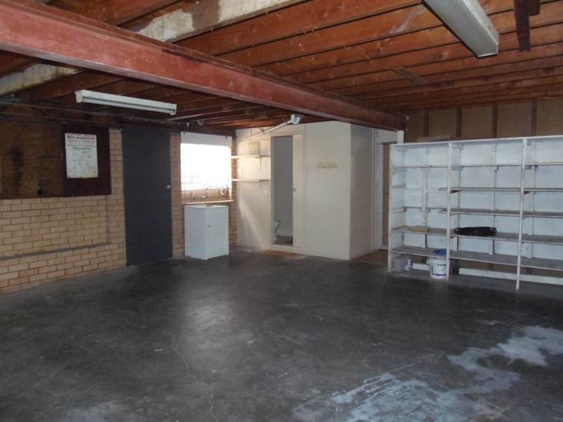 37 Caroline Street, Riverview QLD 4303