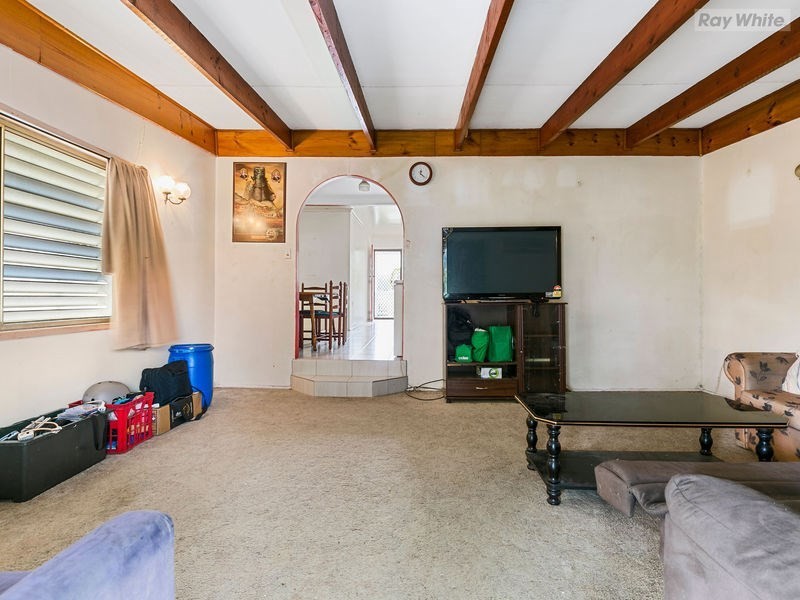 27 Aldinga Street, Redbank Plains QLD 4301