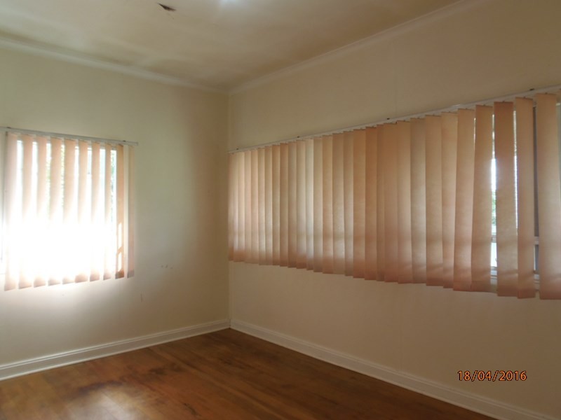 18 Caroline Street, Riverview QLD 4303
