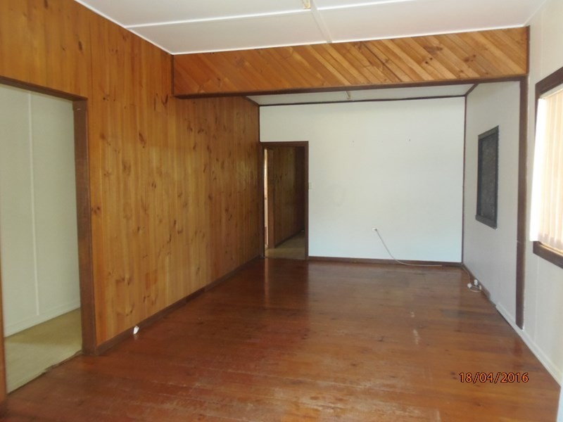 18 Caroline Street, Riverview QLD 4303
