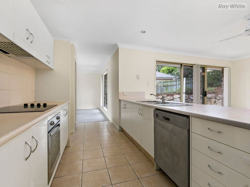 10 Sutherland Crescent, Goodna QLD 4300