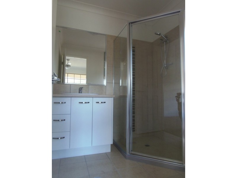 14 Mawson Street, Redbank Plains QLD 4301