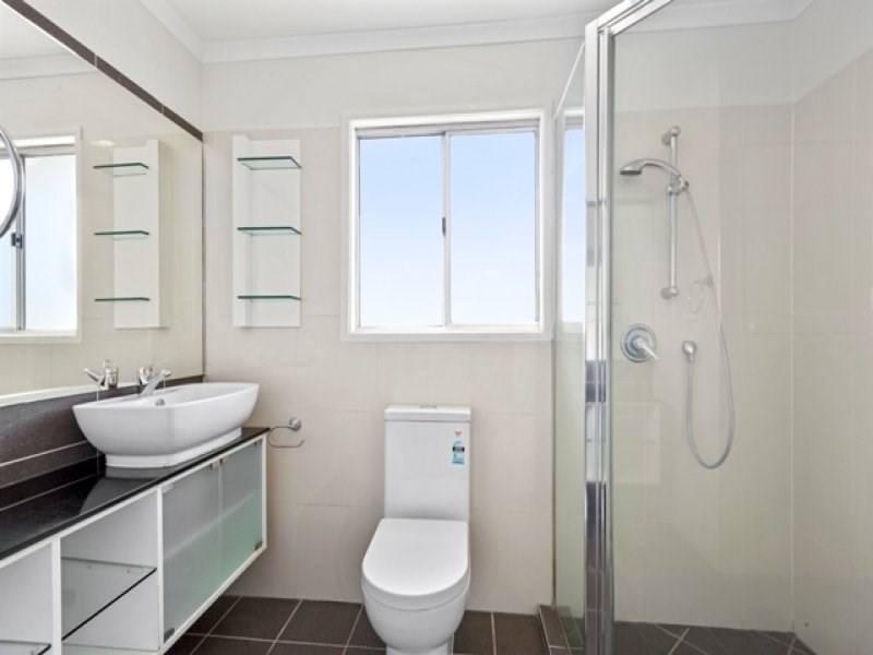 27 Eagle Street, Goodna QLD 4300