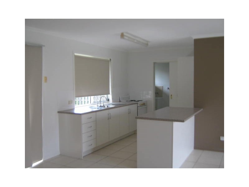 1/5 Broadfoot Drive, Goodna QLD 4300