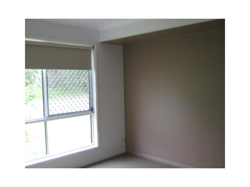1/5 Broadfoot Drive, Goodna QLD 4300