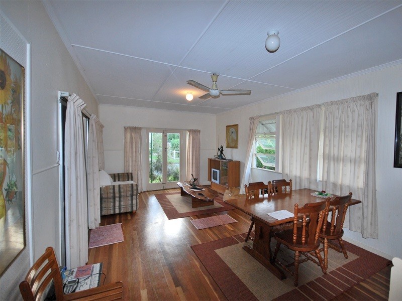 73 Grenadier Circuit, Ebbw Vale QLD 4304