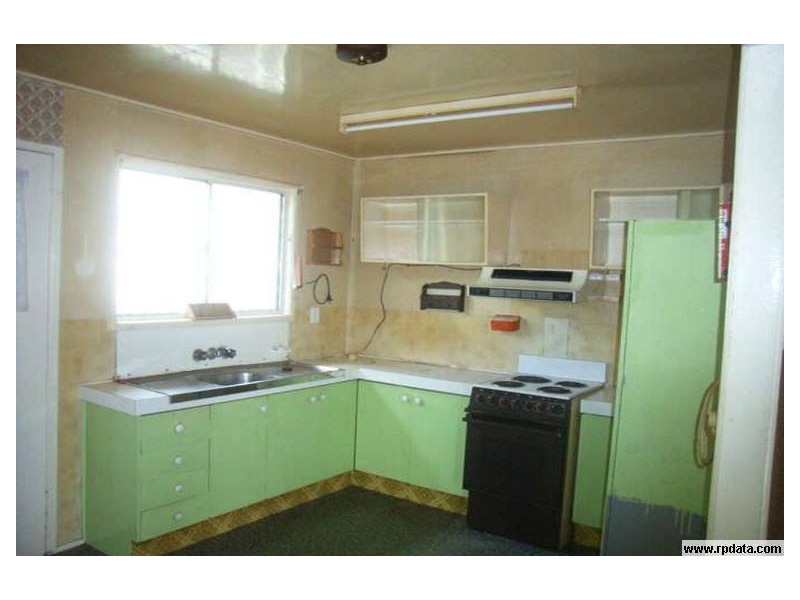 27 High Street, Bundamba QLD 4304