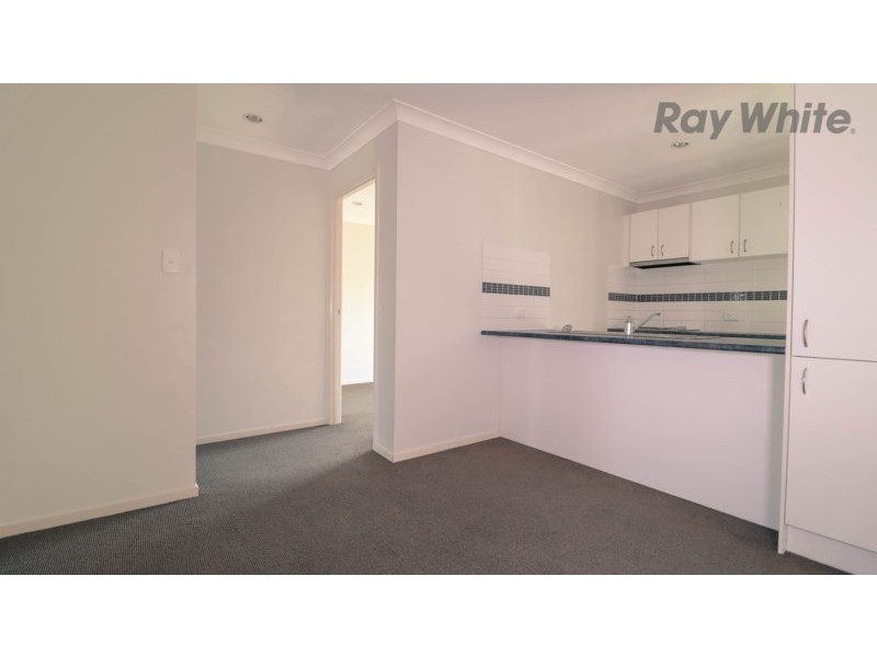 2/8 Rosegum Place, Redbank Plains QLD 4301