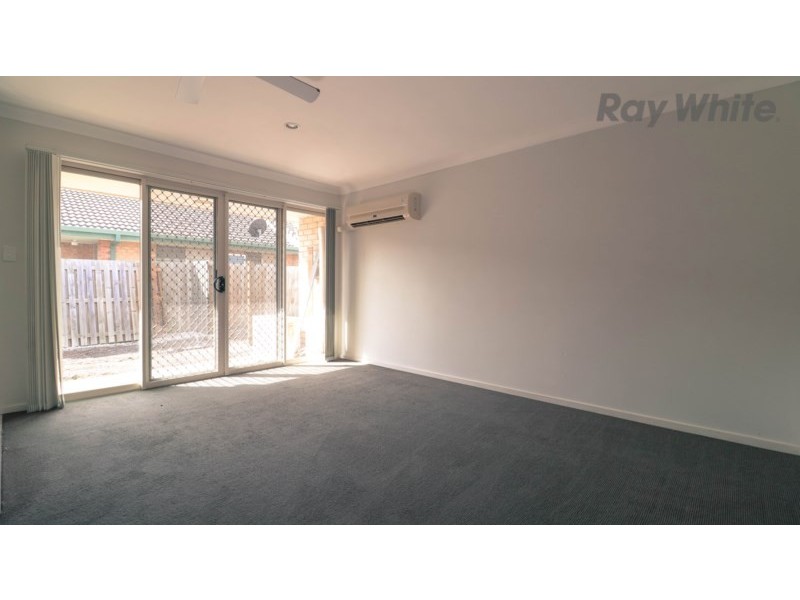 2/8 Rosegum Place, Redbank Plains QLD 4301