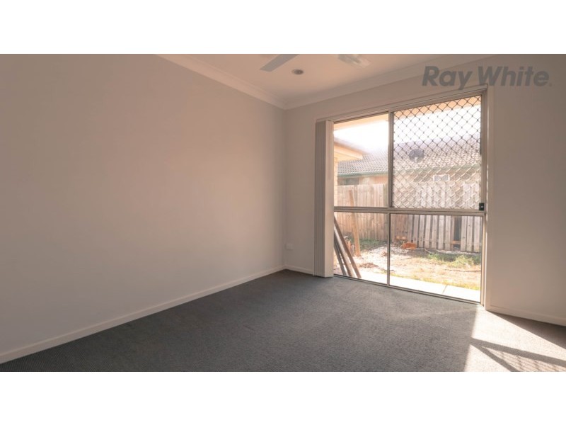 2/8 Rosegum Place, Redbank Plains QLD 4301