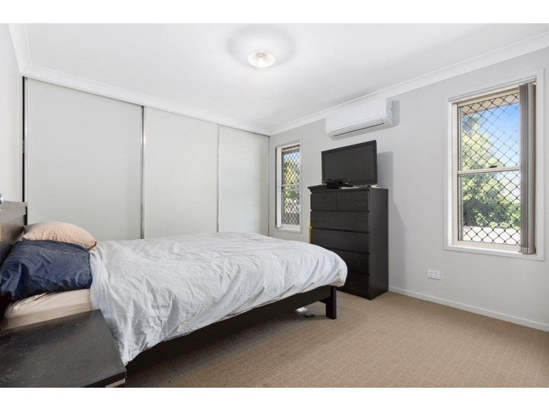 12 Boundary Street, Bundamba QLD 4304