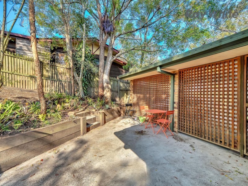 9 Azure Street, Goodna QLD 4300