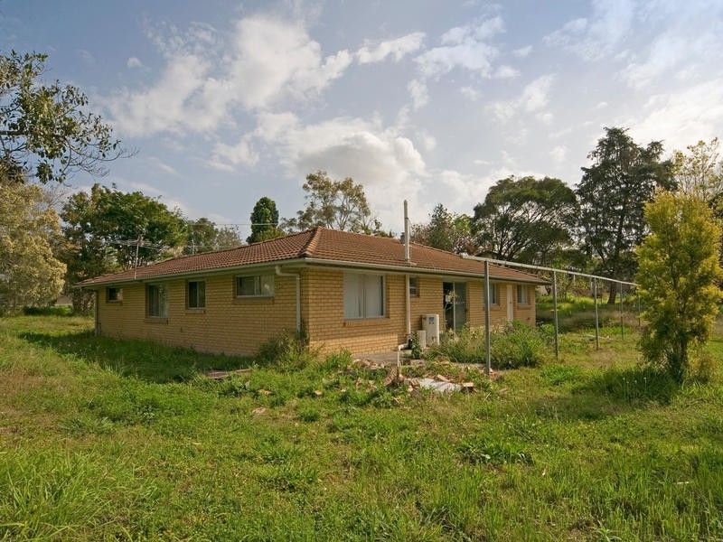 5-7 Shanahan Parade, Redbank Plains QLD 4301