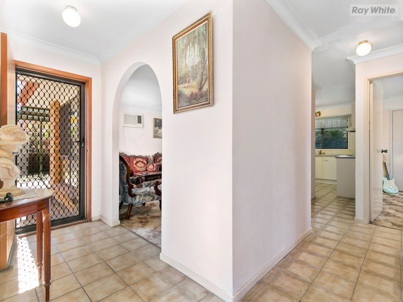 32 Somerfield Street, Redbank Plains QLD 4301